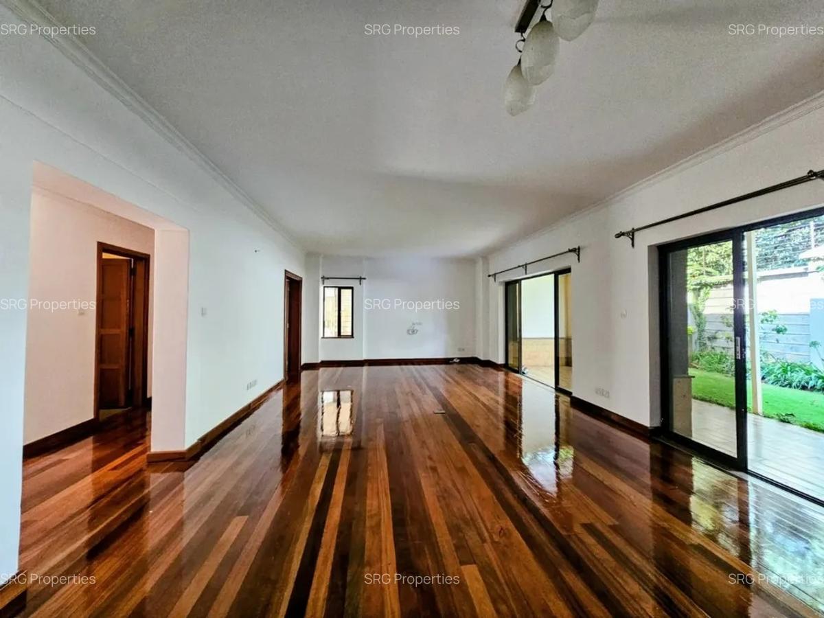 5 Bed Apartment with En Suite in Kileleshwa - 12