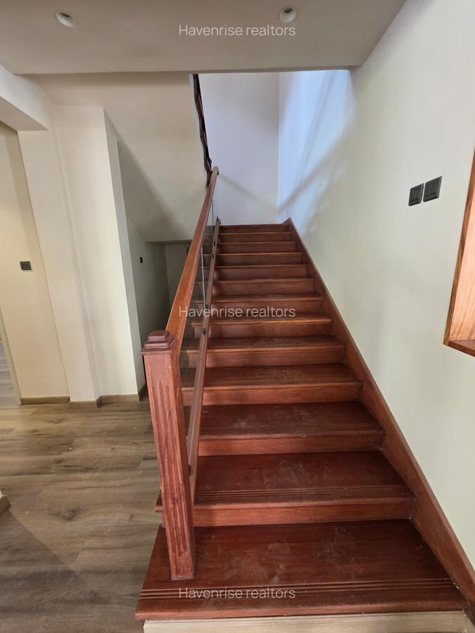 4 Bed Townhouse with En Suite at Westlands - 7