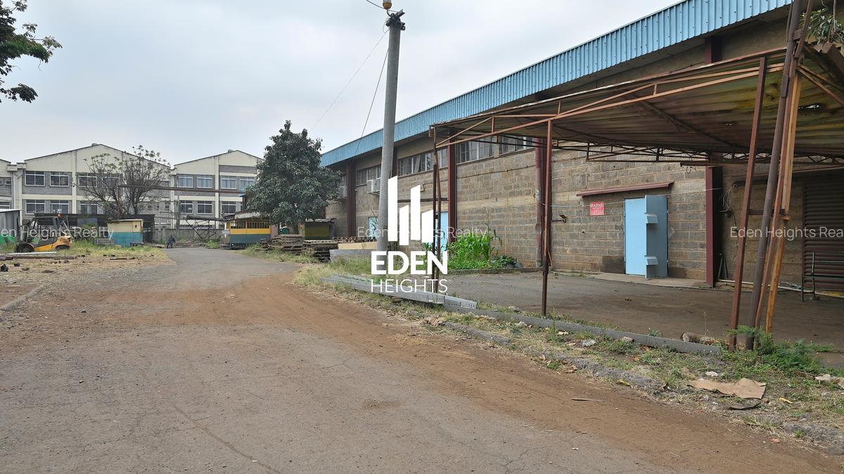 20,000 ft² Warehouse with Parking in Thika Road - 4