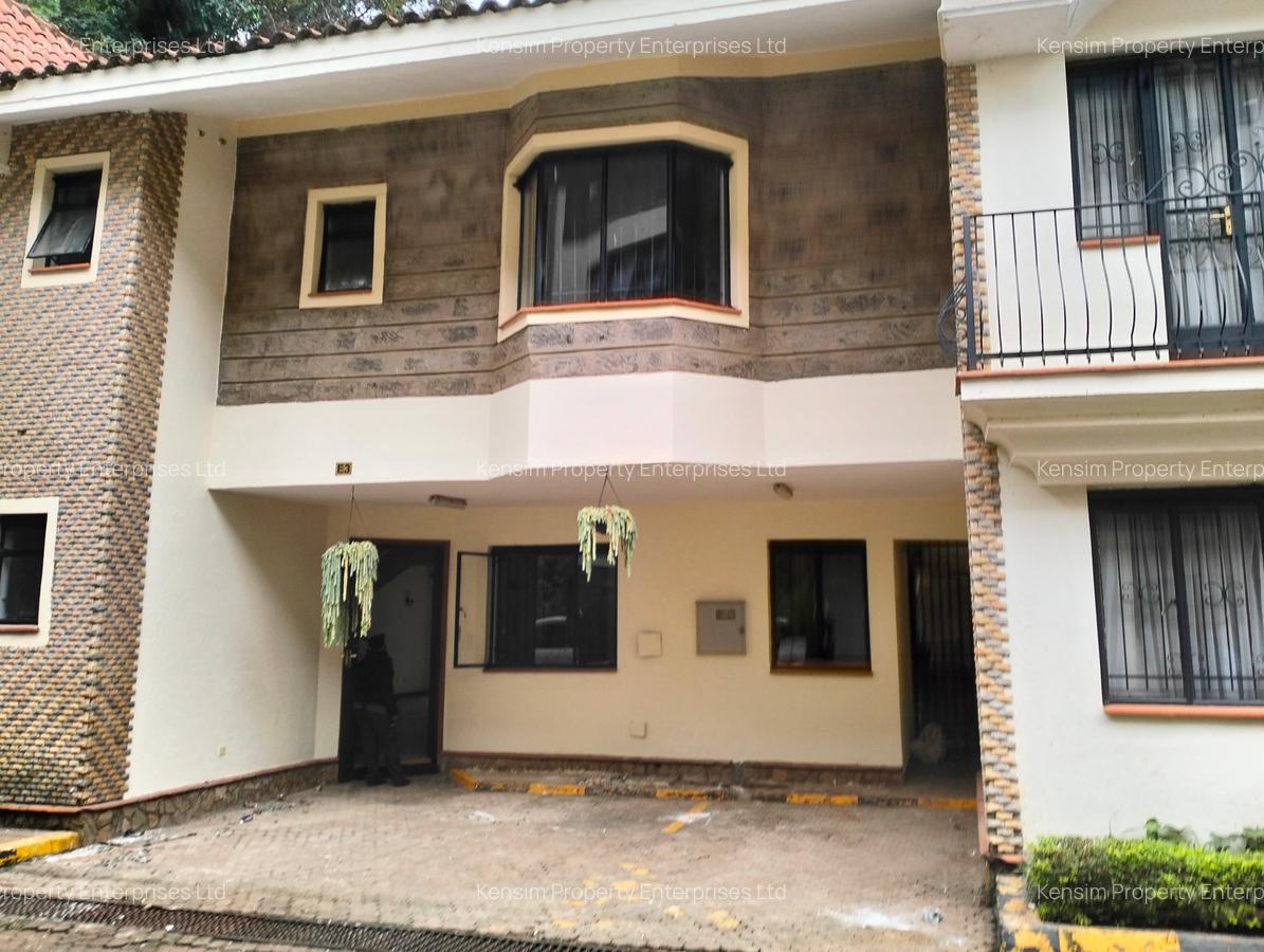 4 Bed Townhouse with En Suite in Brookside - 16
