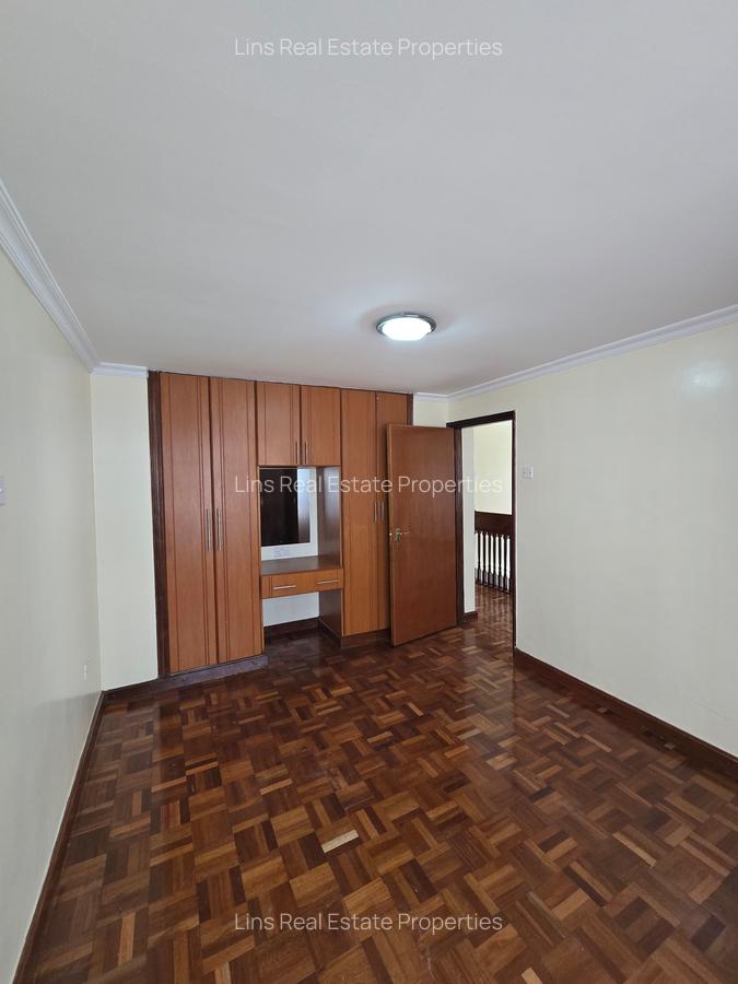 4 Bed Townhouse with En Suite in Kileleshwa - 11
