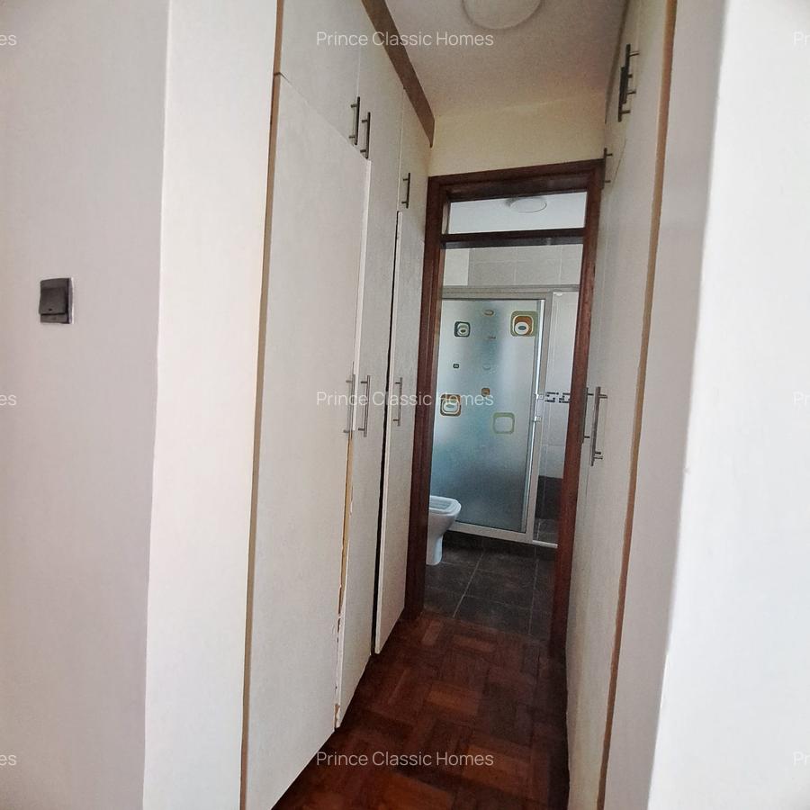 2 Bed Apartment with En Suite in Riverside - 5