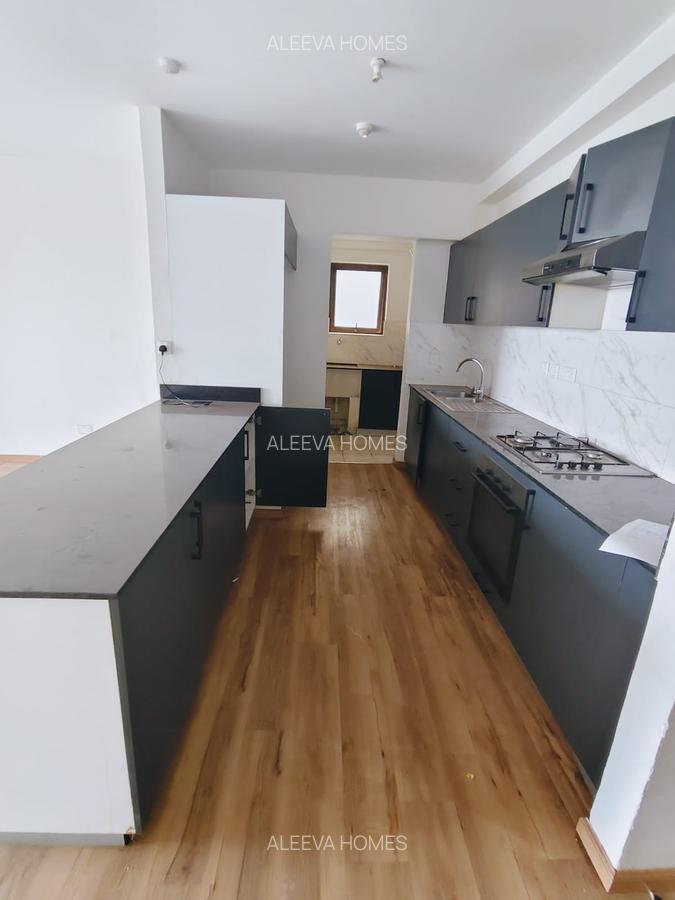 3 Bed Apartment with En Suite in Garden Estate - 4