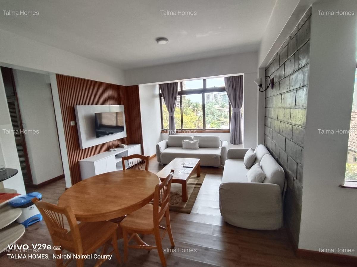 Serviced 2 Bed Apartment with En Suite at Near Sarit Centre - 8