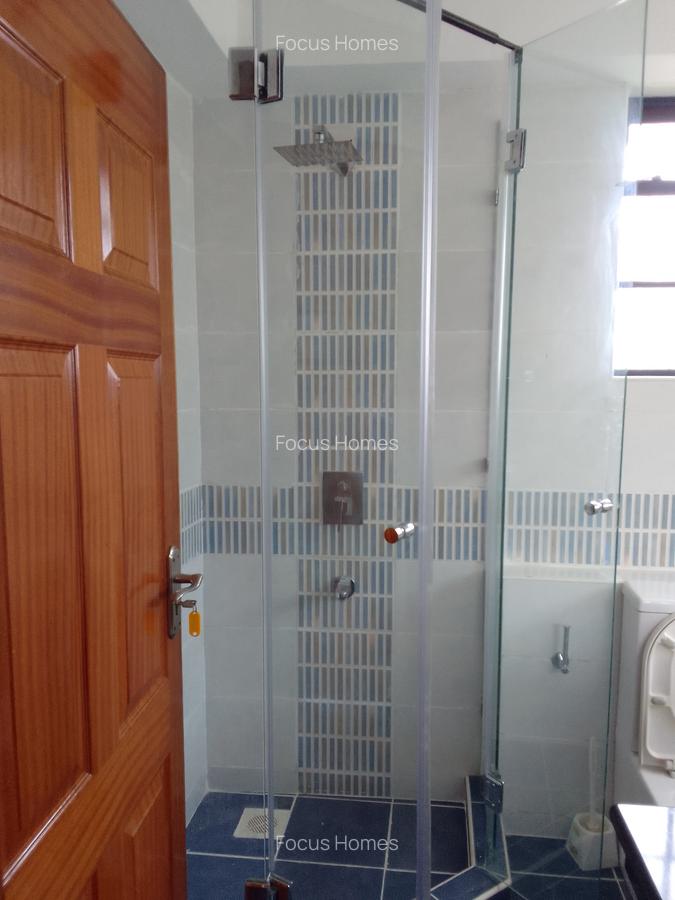 4 Bed Townhouse with En Suite in Lavington - 11