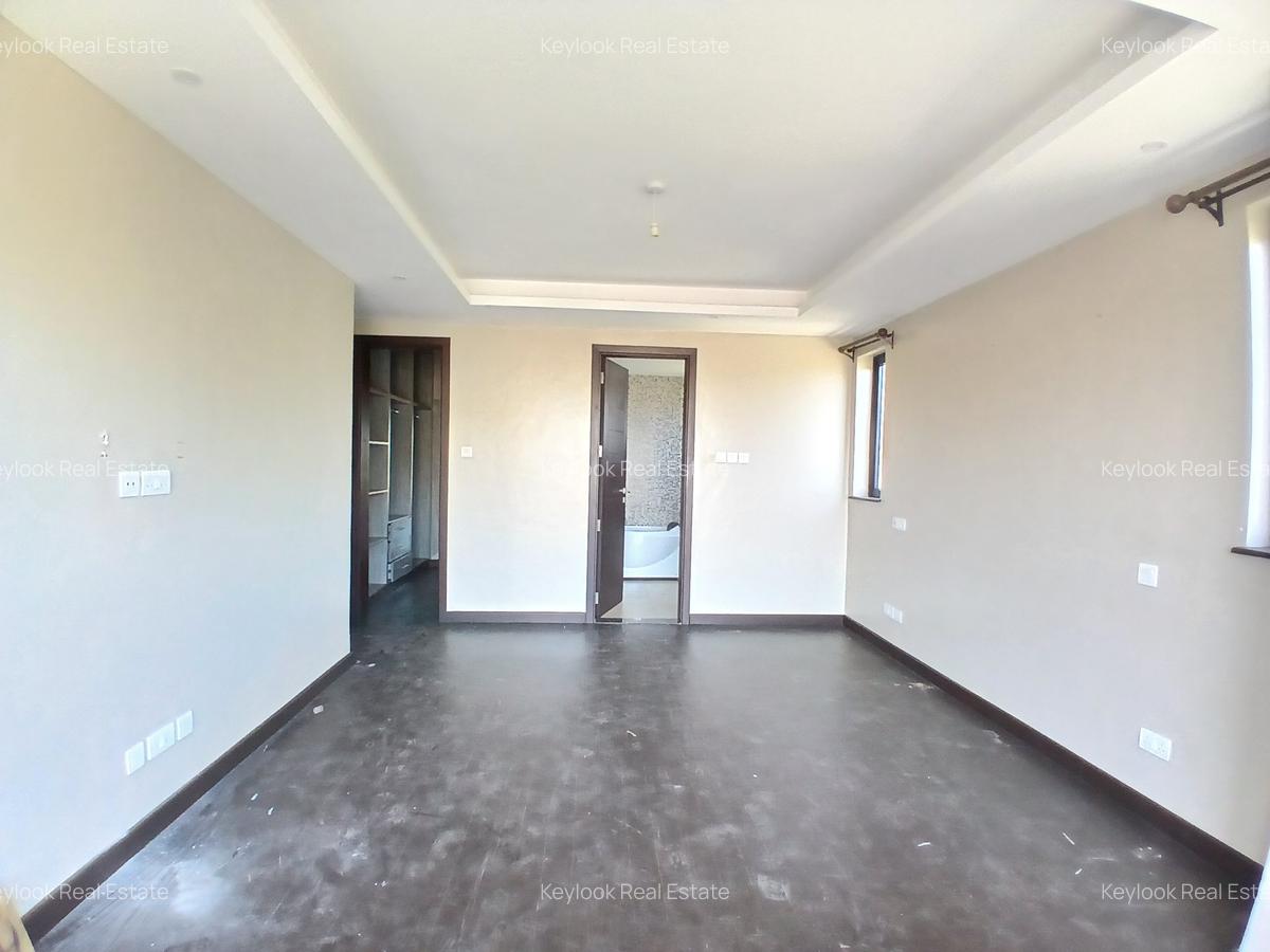 4 Bed Apartment with En Suite at Gitanga Road - 12