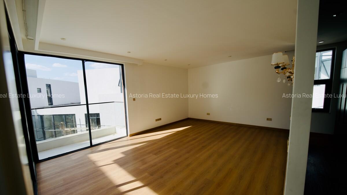 5 Bed Villa with En Suite at 2026-386 5 Bed - 12