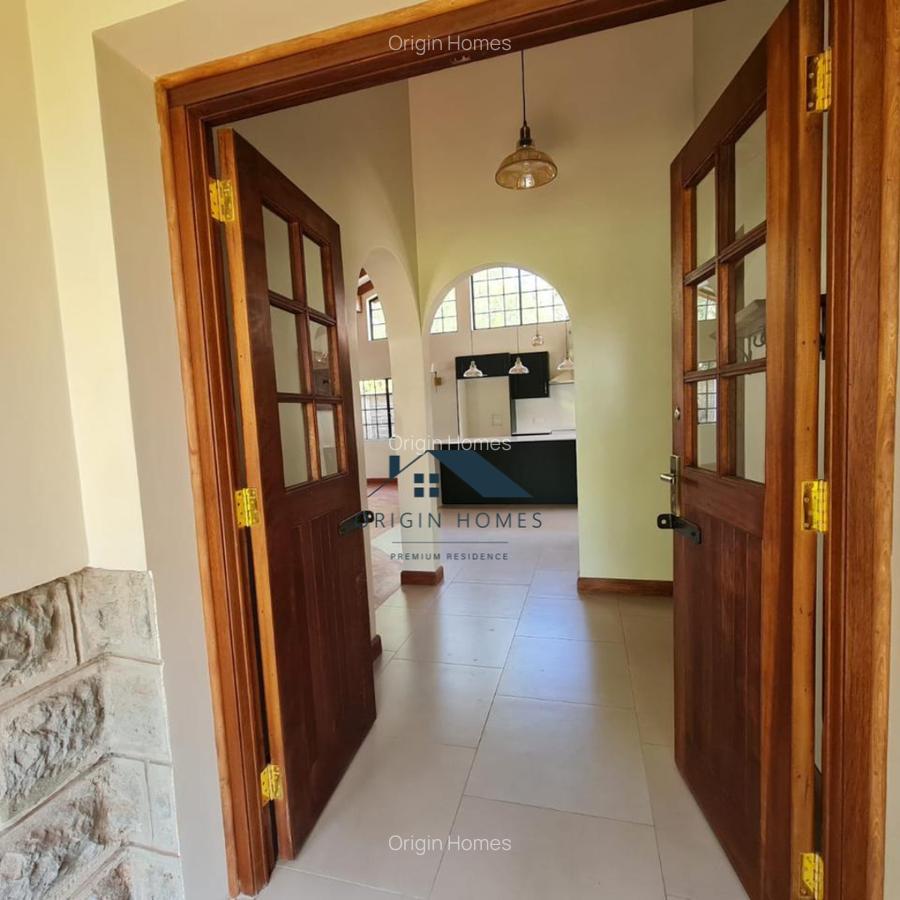 4 Bed House with En Suite at Lavington - 18