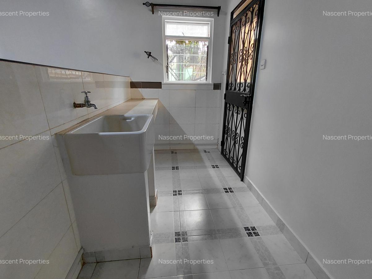 5 Bed House with En Suite in Kitisuru - 18