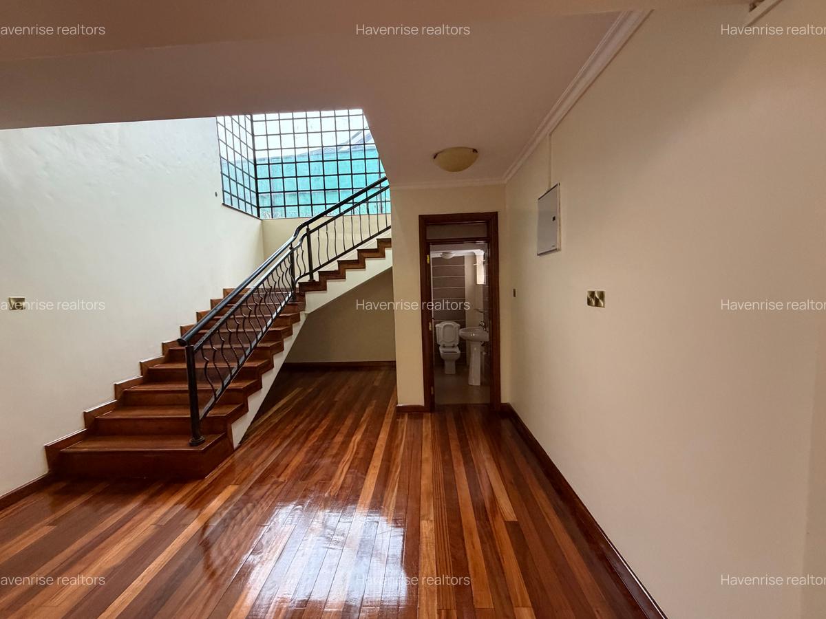 4 Bed Townhouse at Runda Off Kiambu Road - 5