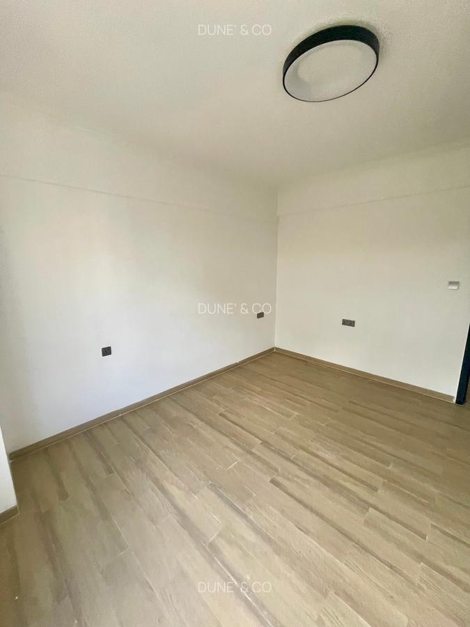 Serviced 2 Bed Apartment with En Suite in Westlands Area - 20