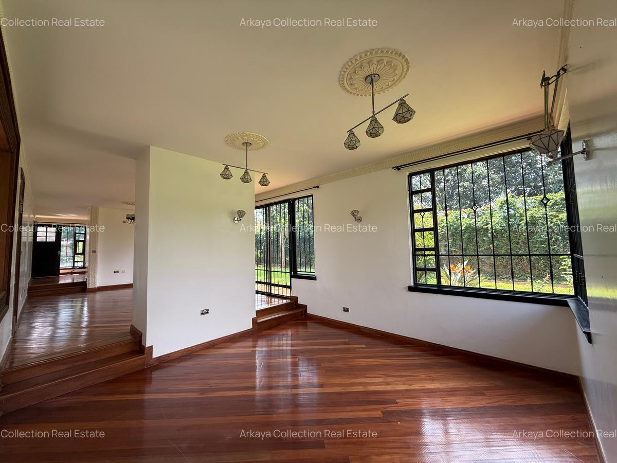 5 Bed House with En Suite in Runda - 3