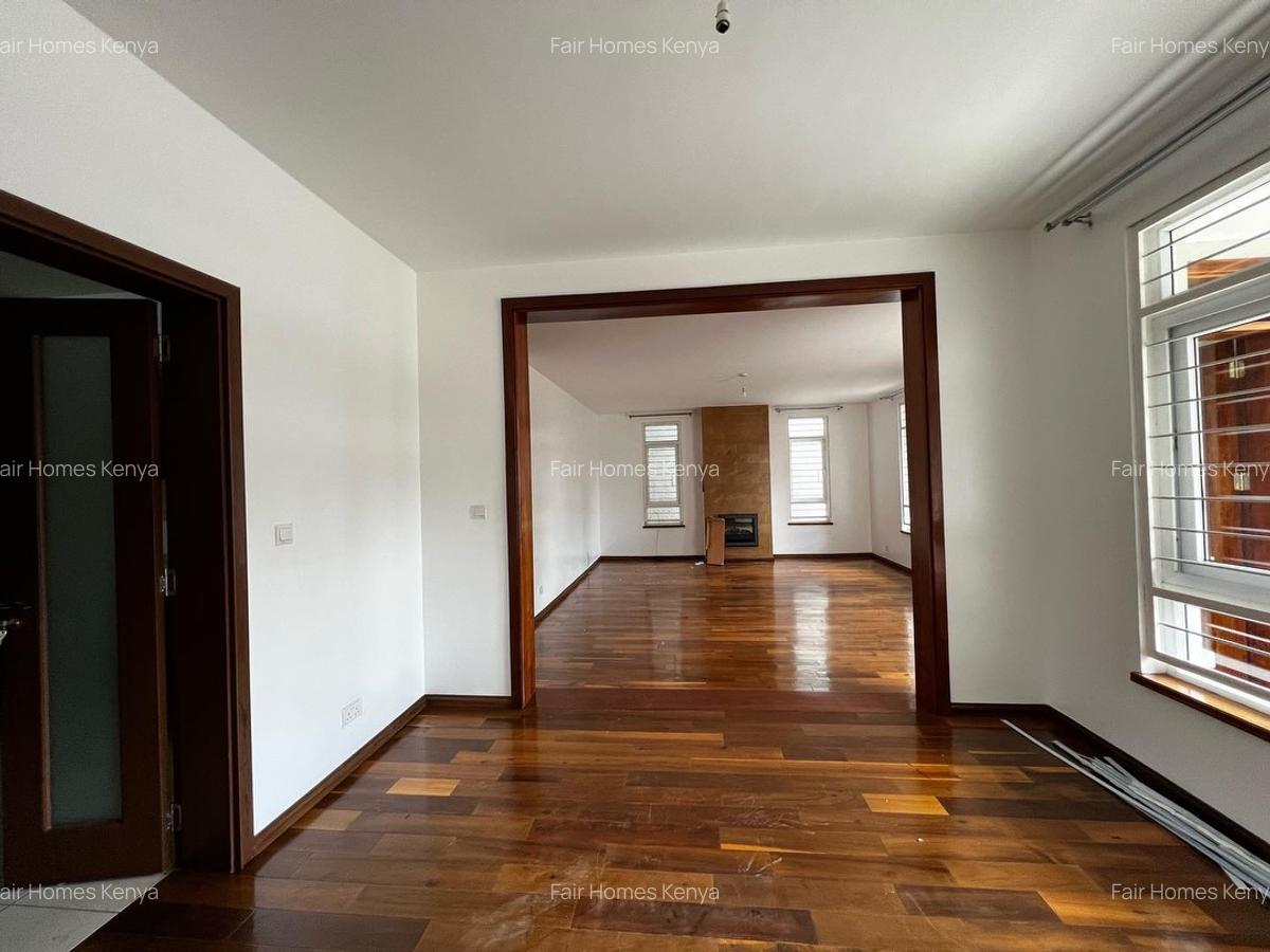 5 Bed Townhouse with En Suite at Amboseli Road - 8