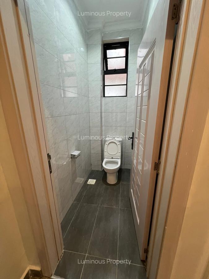 4 Bed House with En Suite at Membley - 11