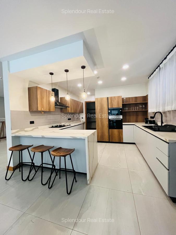 4 Bed Apartment with En Suite in Westlands Area - 5