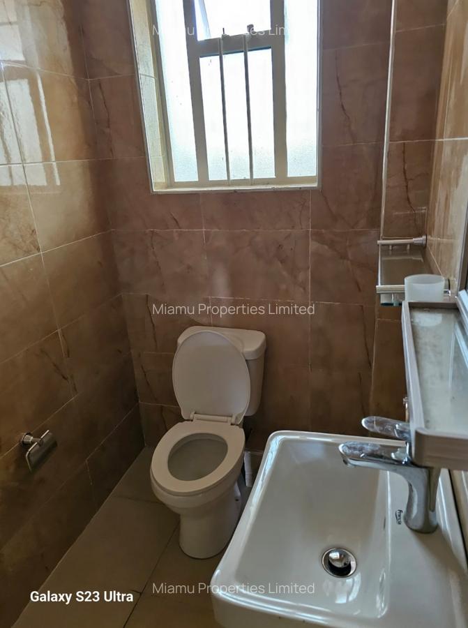 4 Bed House with En Suite at Karunguro - 16