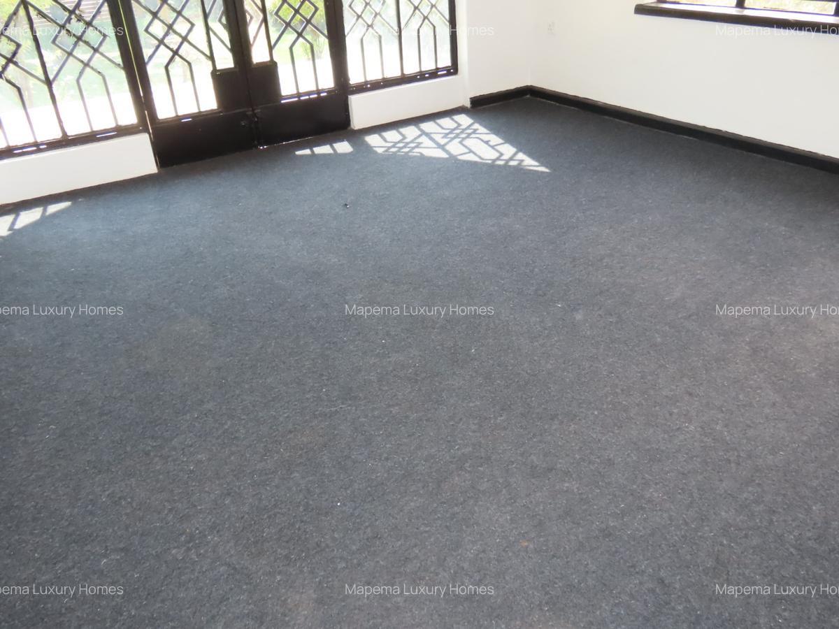 5 Bed House with En Suite at Kerarapon - 9