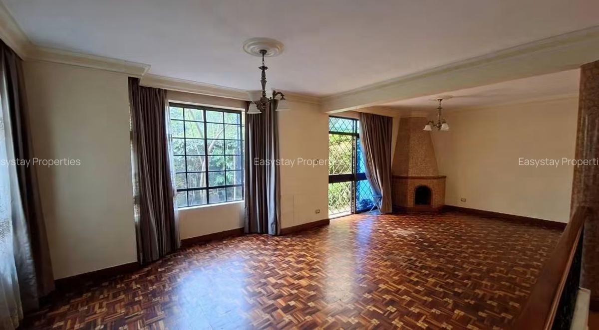 4 Bed Townhouse with En Suite in Lavington - 2