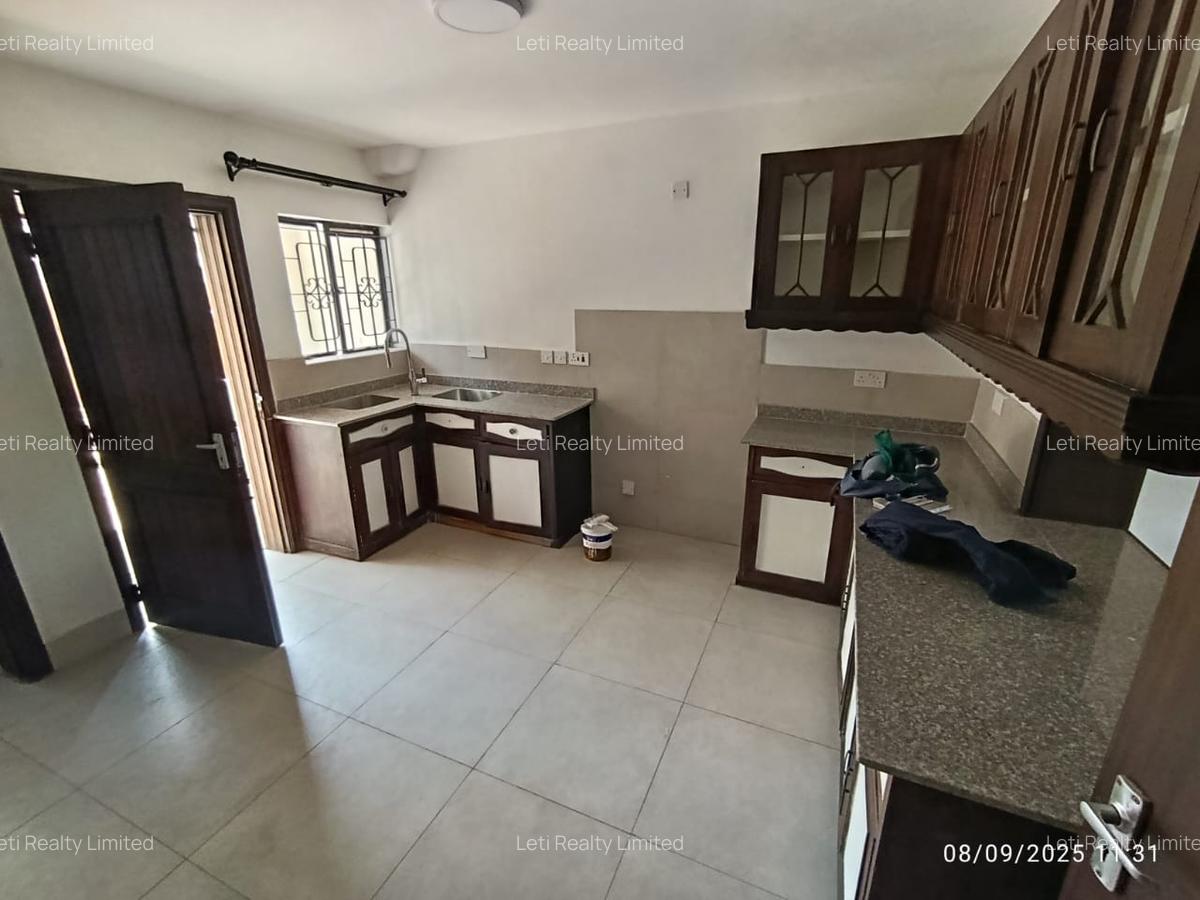 4 Bed Townhouse with En Suite in Kilimani - 12