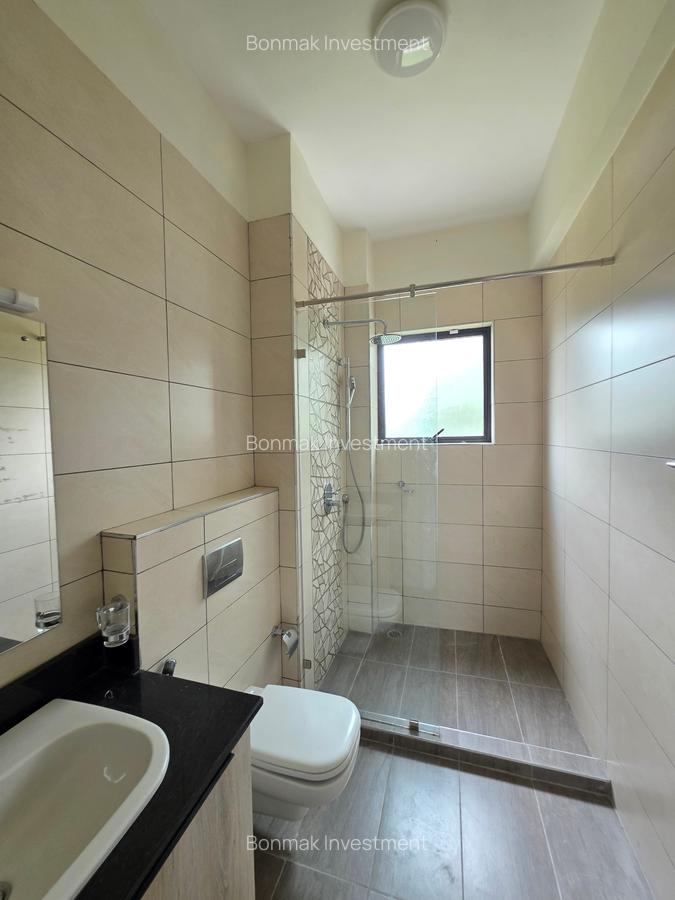 2 Bed Apartment with En Suite at Lavington Green - 15