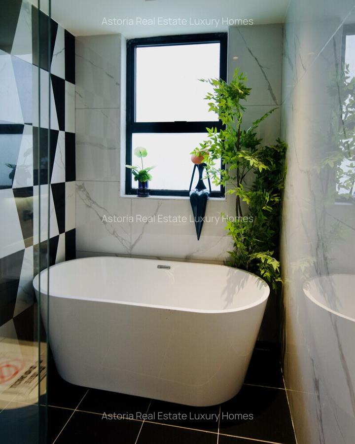 3 Bed Apartment with En Suite at 2026-410 - 11