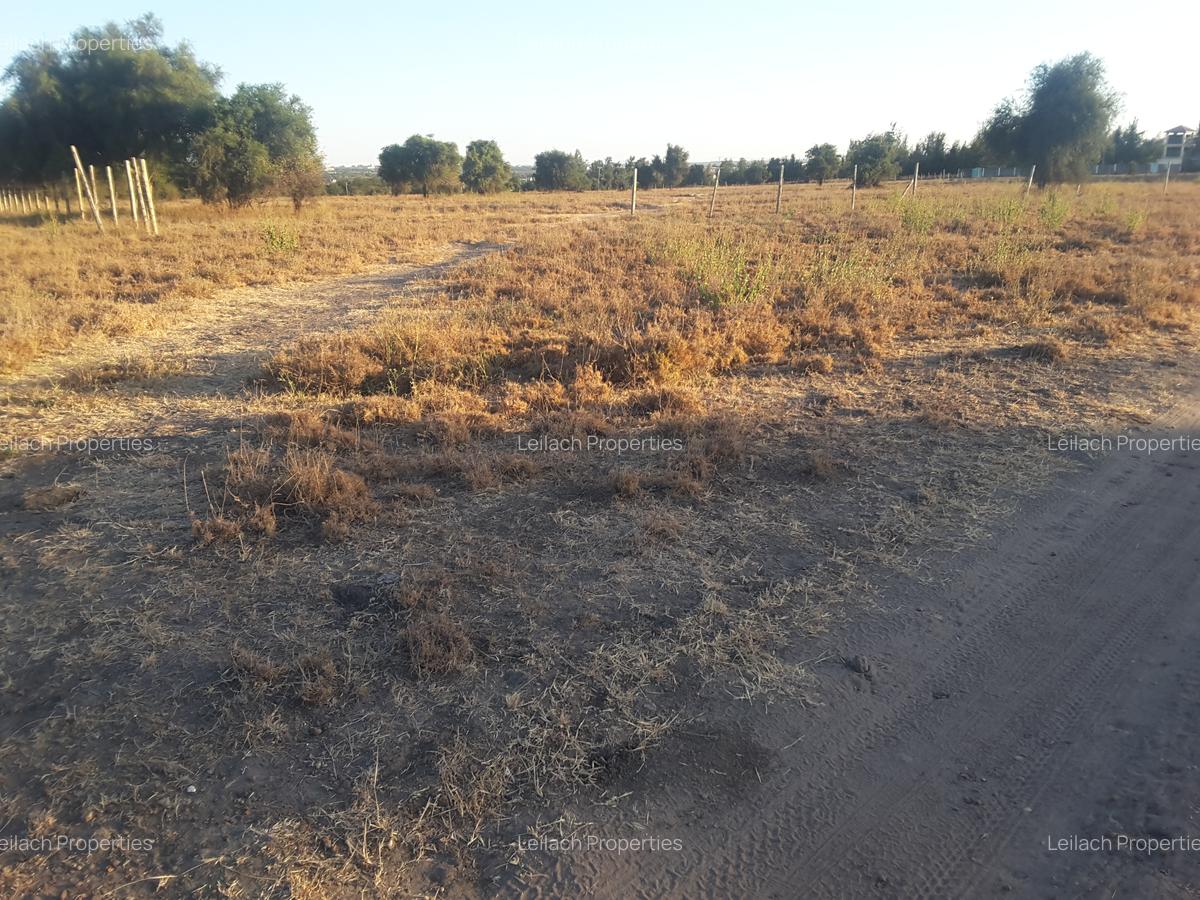 Land in Kitengela - 6
