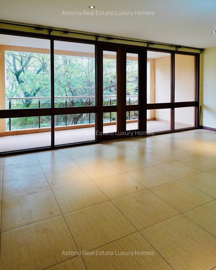 3 Bed Apartment with En Suite at 2026-536 3 Bed - 18