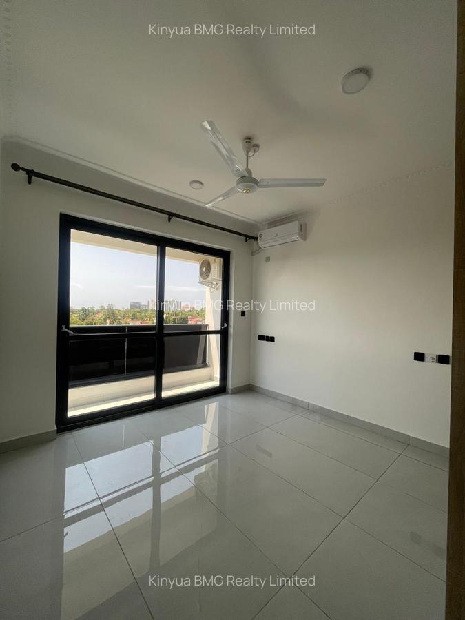 Serviced 3 Bed Apartment with En Suite in Nyali Area - 5