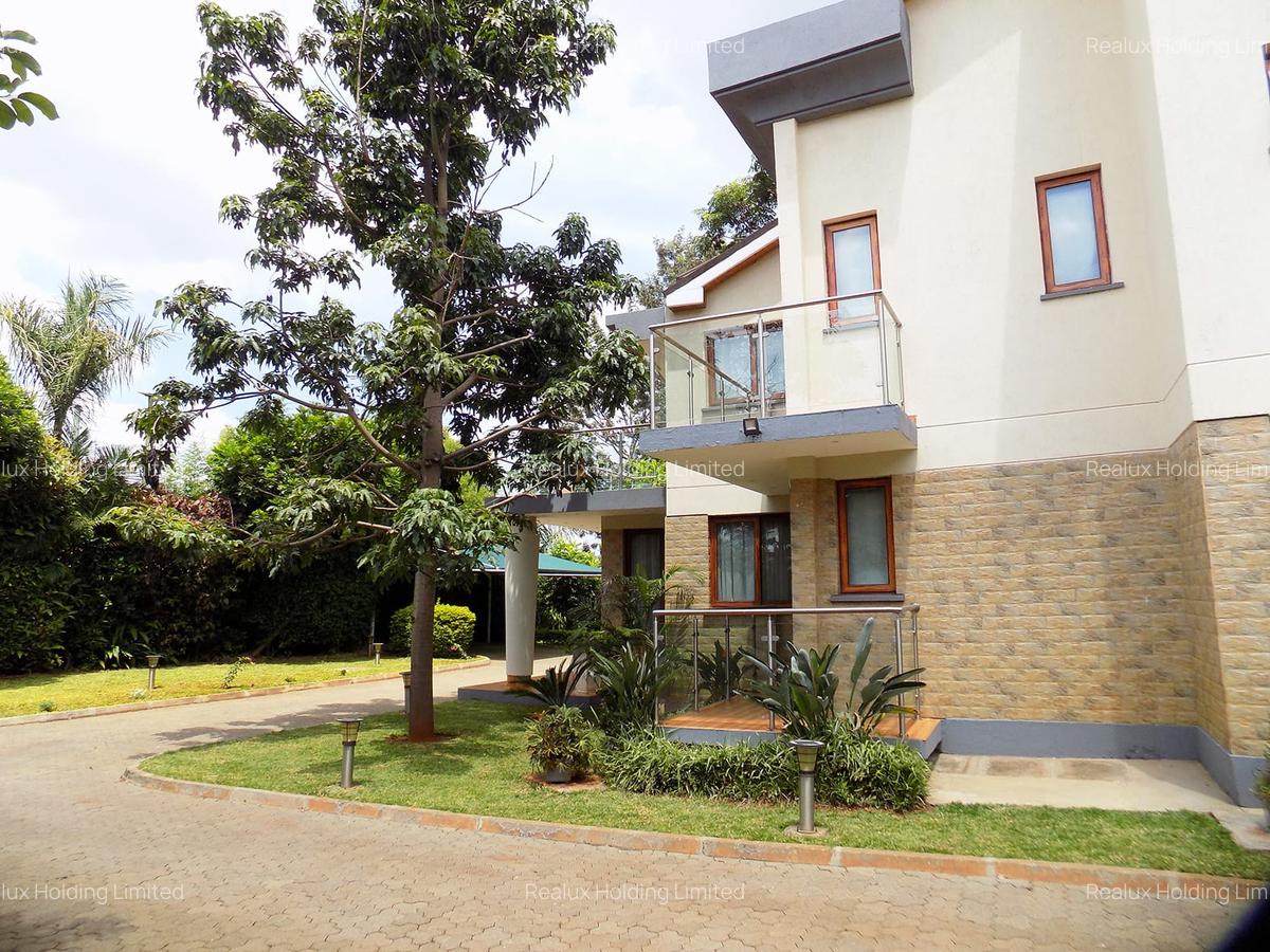 7 Bed Villa with En Suite in Kiambu Road - 10
