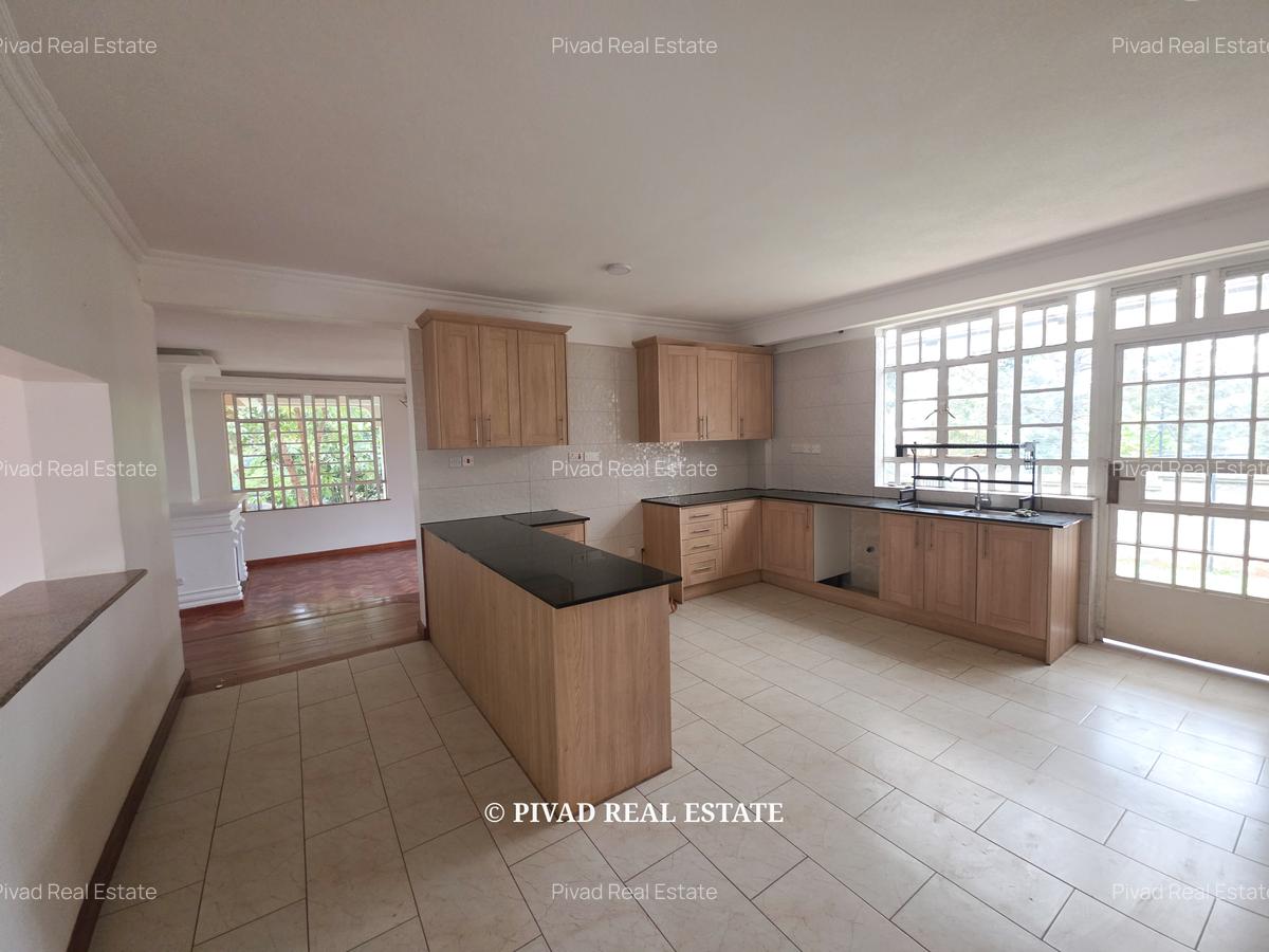 5 Bed House with Garden in Runda - 15
