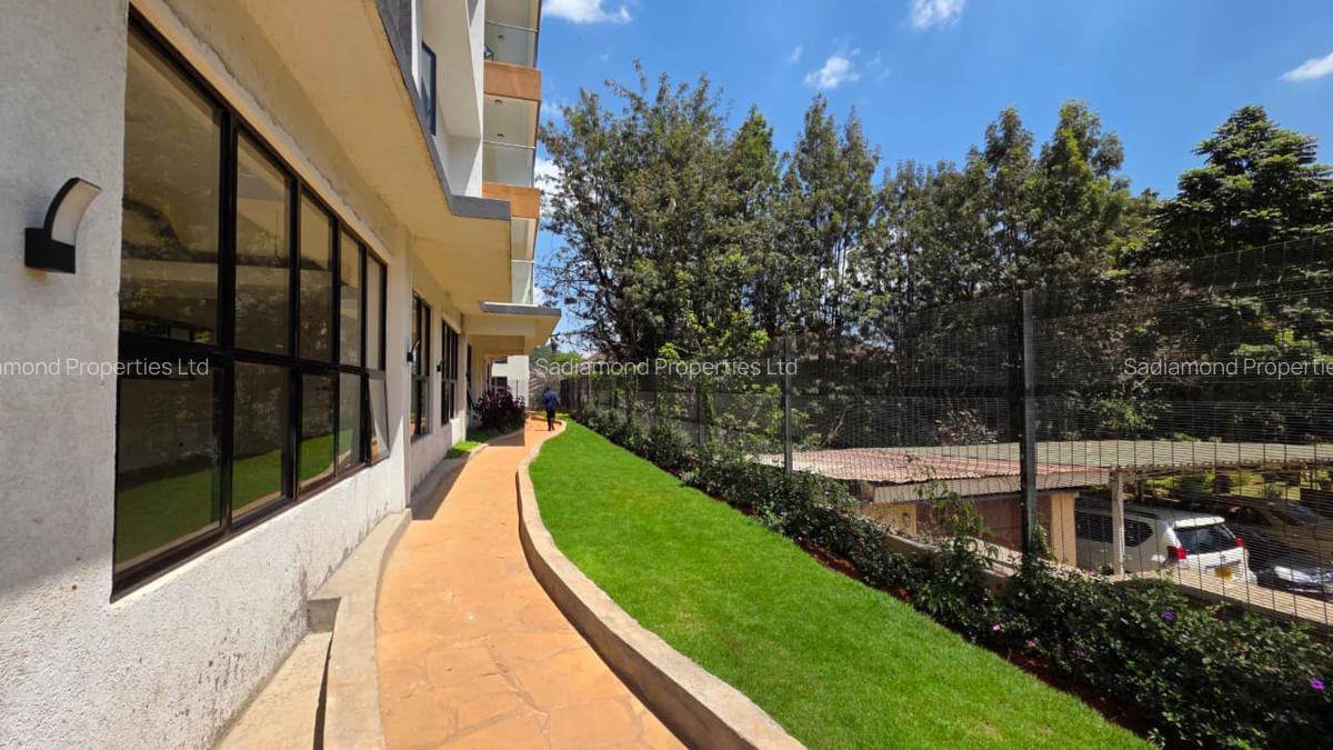 3 Bed Apartment with En Suite in General Mathenge - 1