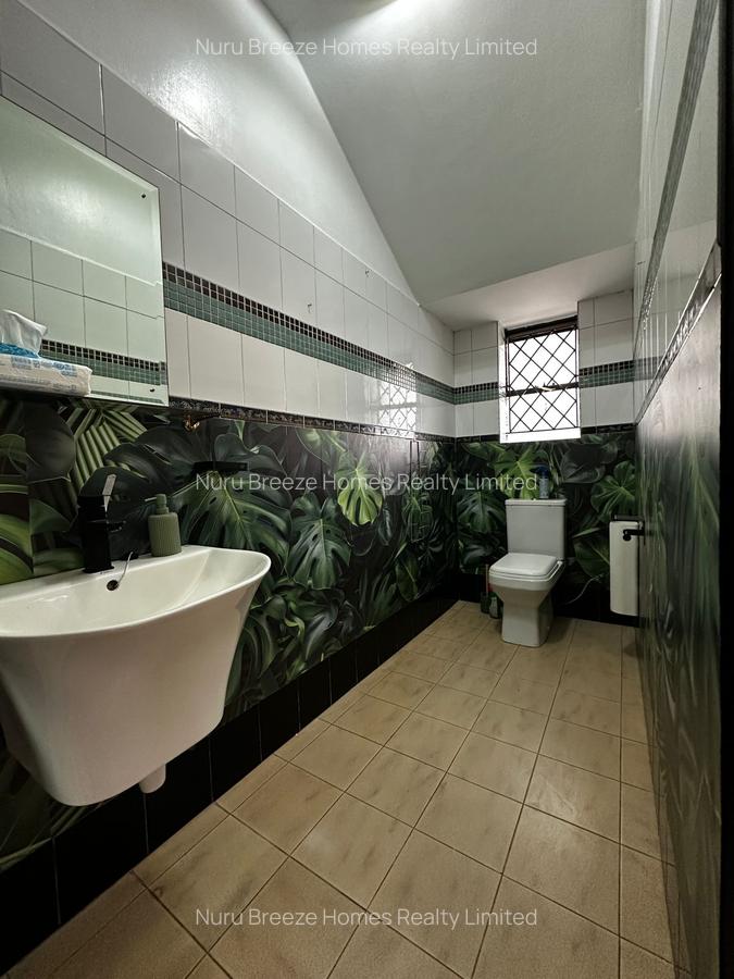 5 Bed House with En Suite in Runda - 5