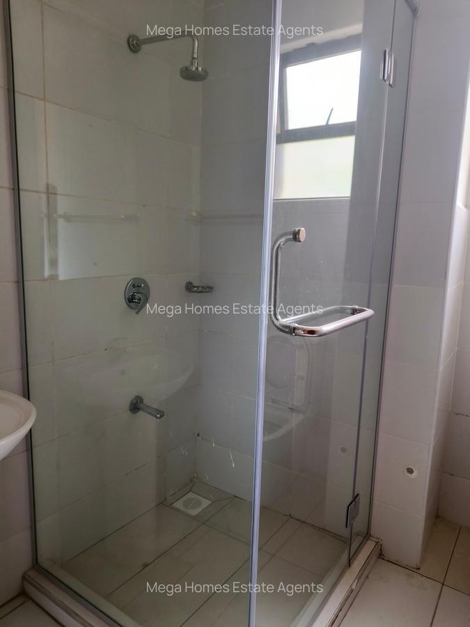 Serviced 3 Bed Apartment with En Suite in Riverside - 14