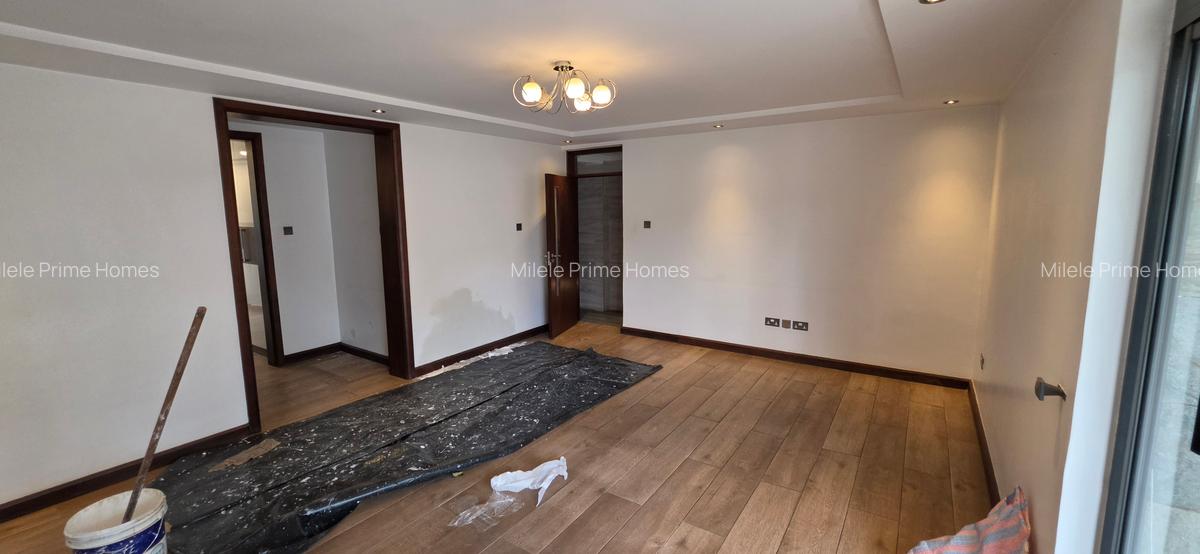 5 Bed Villa with En Suite in Lavington - 15
