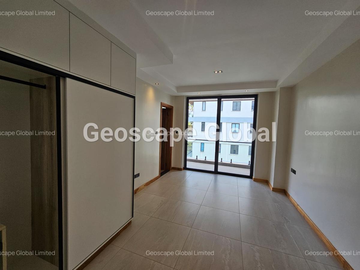 Furnished 3 Bed Apartment with En Suite in Spring Valley - 11