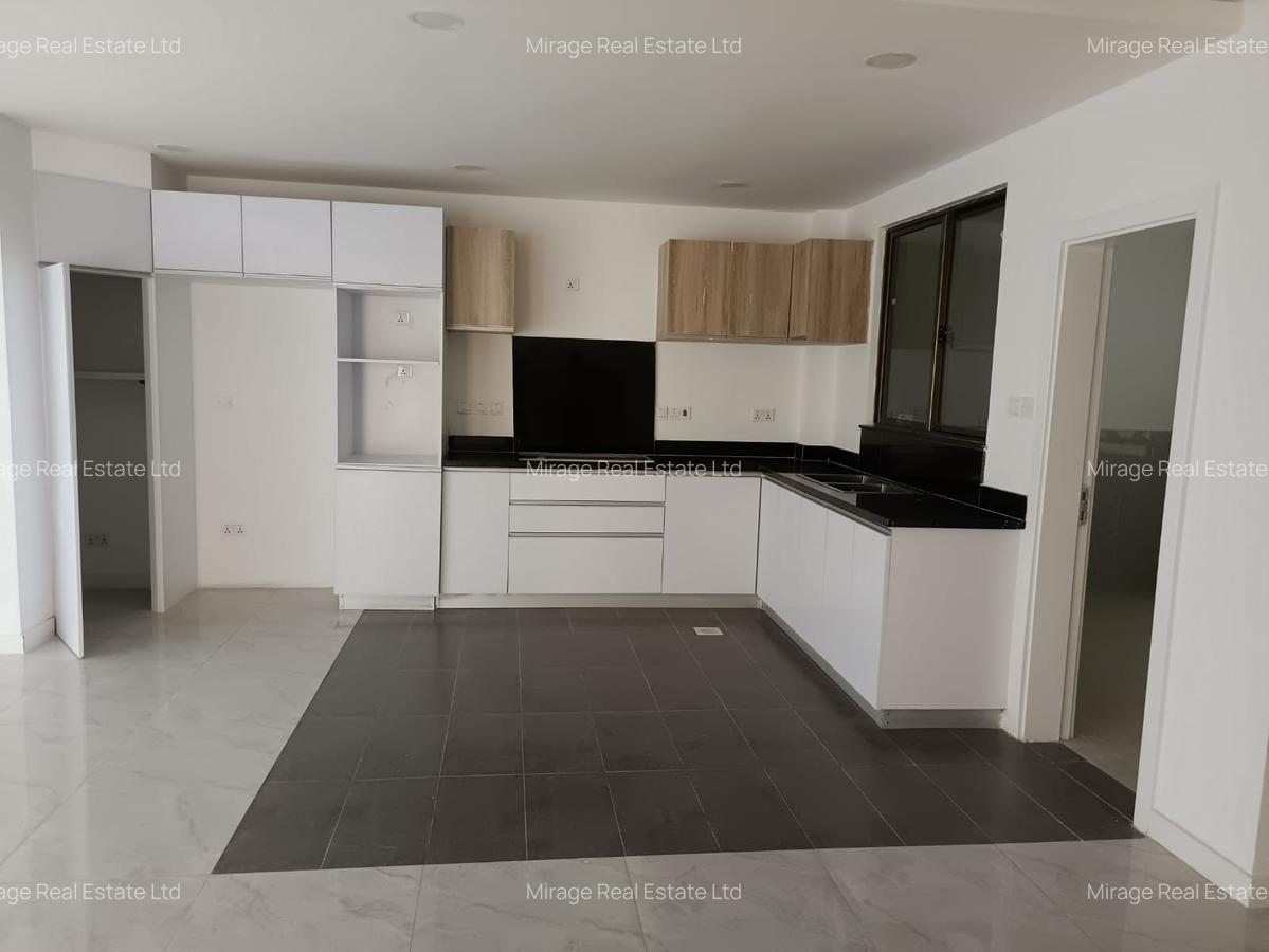 4 Bed Villa with En Suite in Kileleshwa - 18