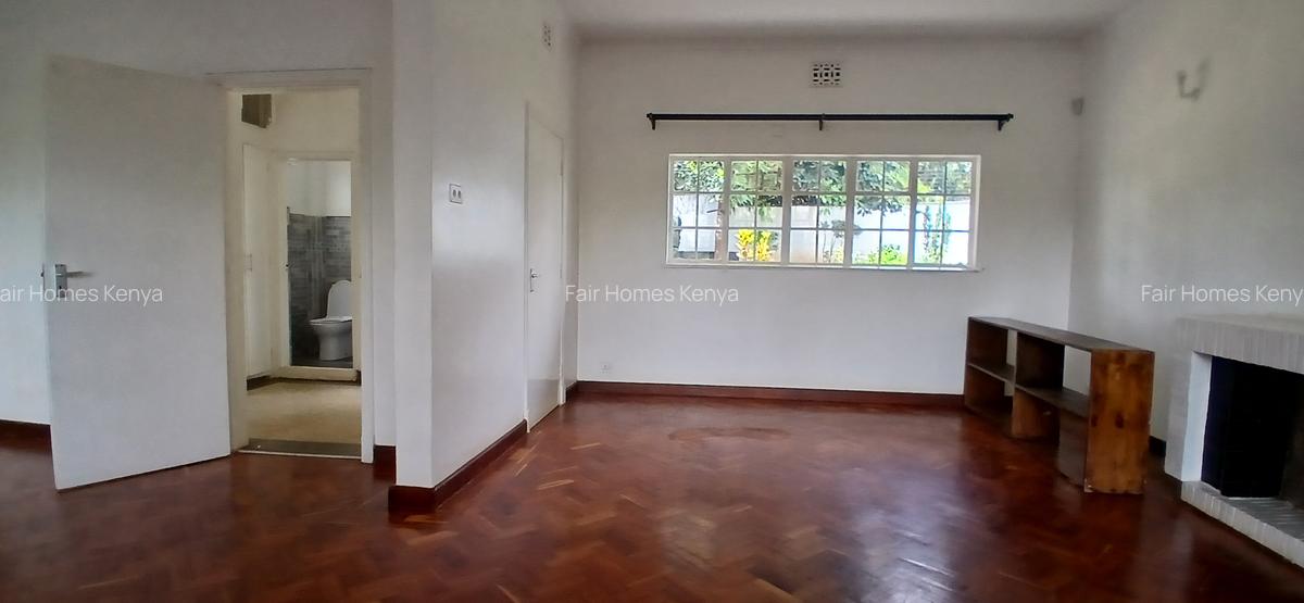 3 Bed House with En Suite at Lavington Green - 17