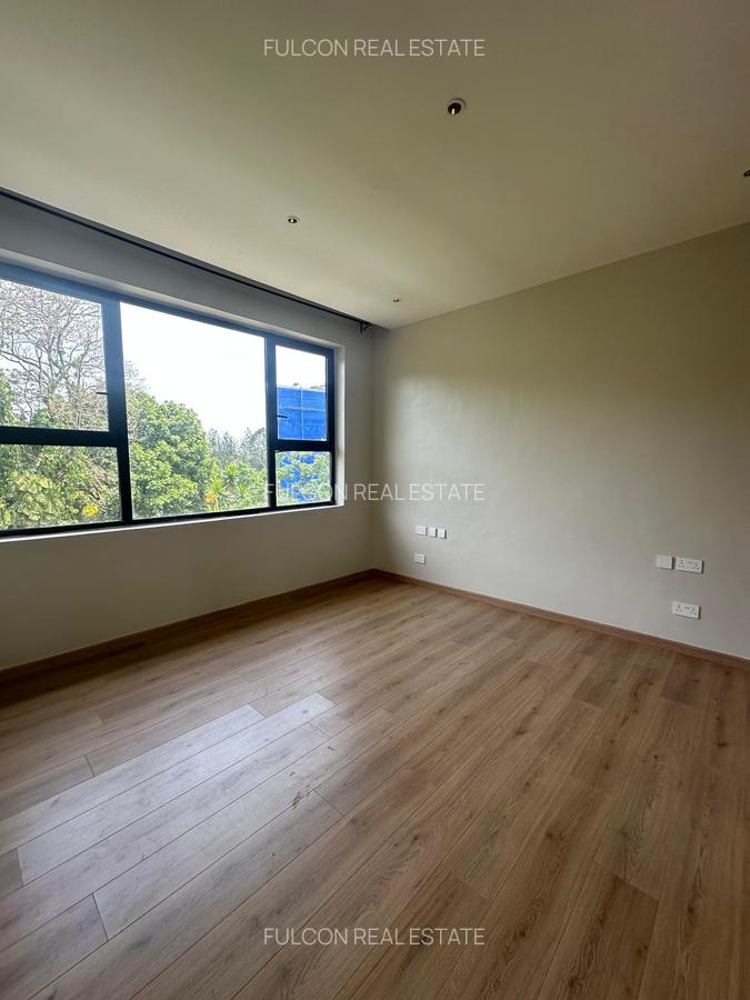 5 Bed Villa with En Suite in Westlands Area - 4
