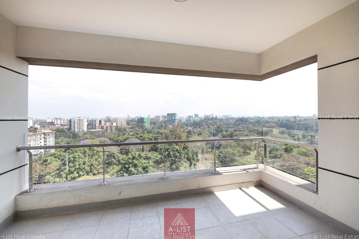 3 Bed Apartment with En Suite at Riverside Drive - 11