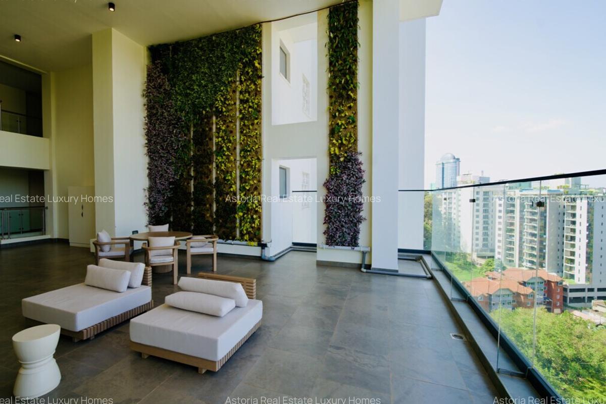 3 Bed Apartment with En Suite at 2026-385 - 13
