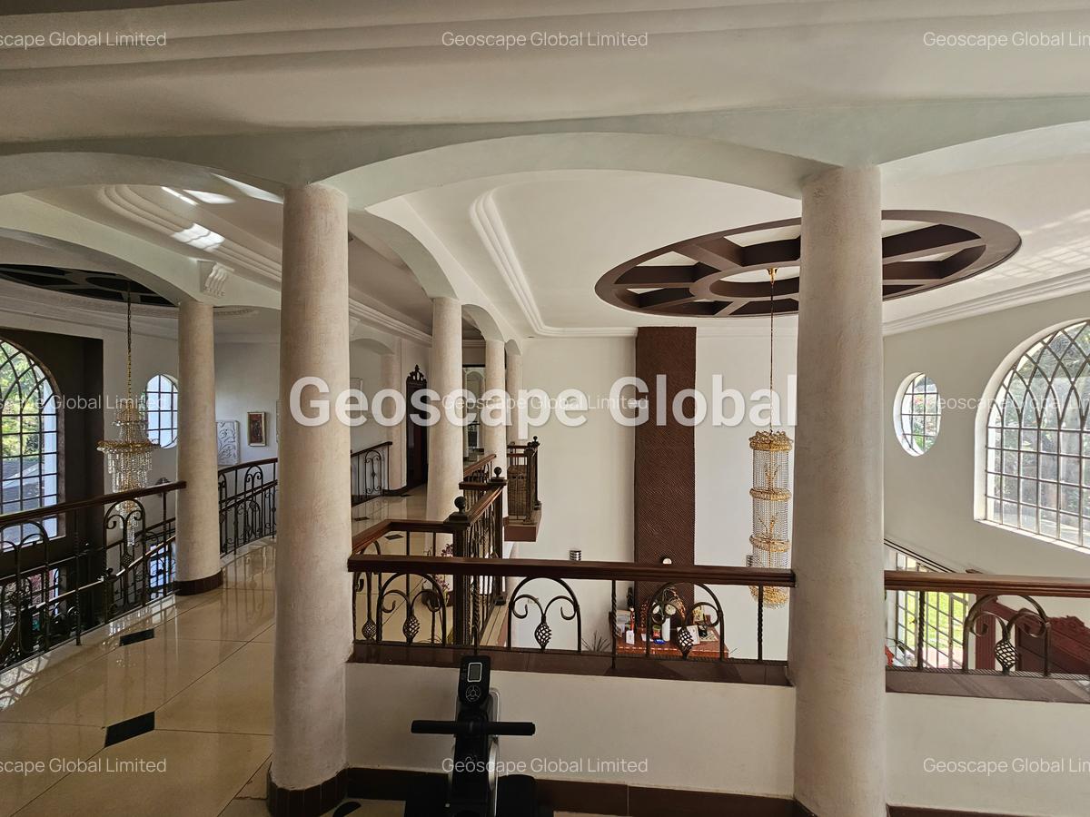 5 Bed House with En Suite in Nyari - 3