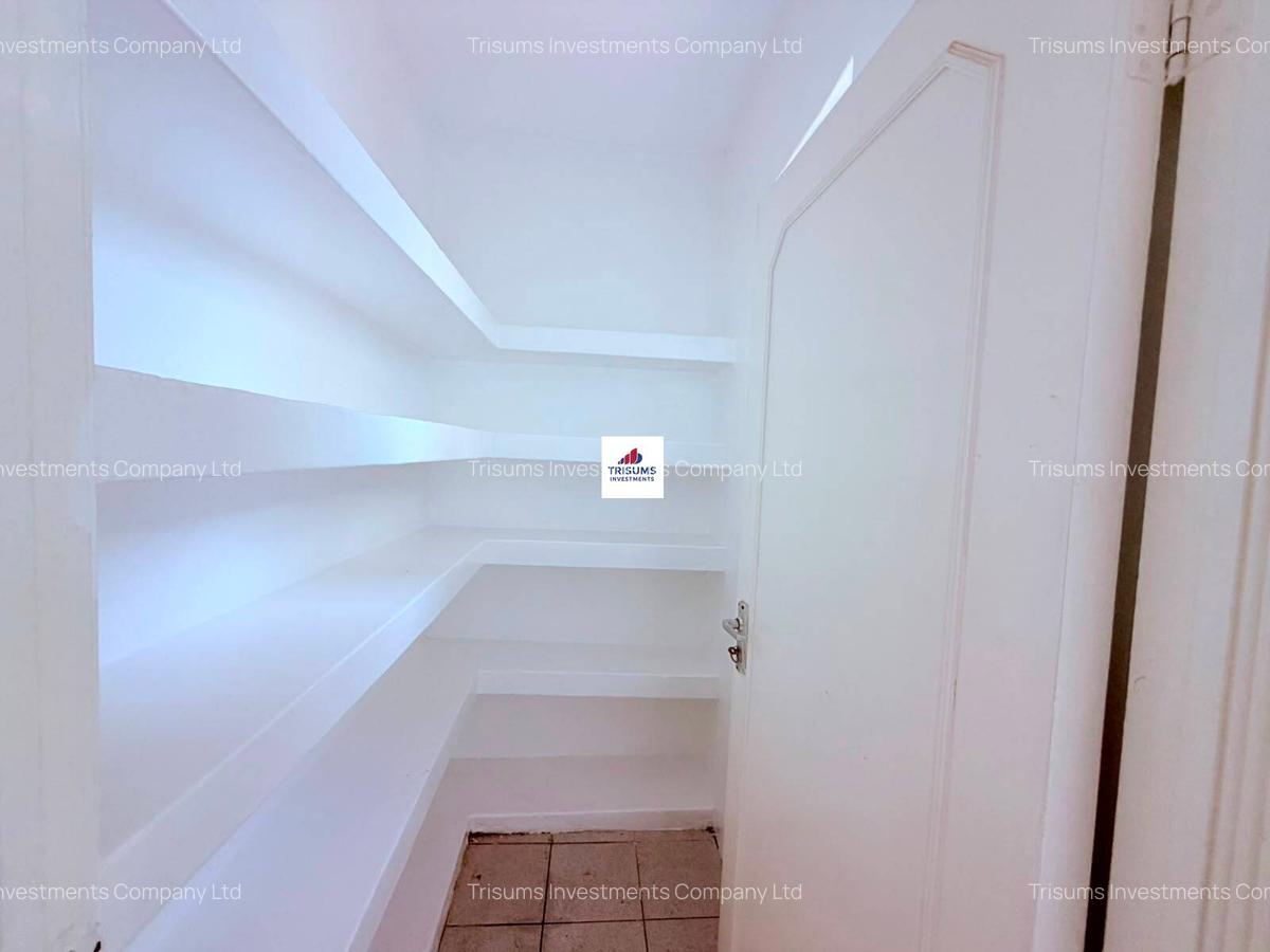 3 Bed Apartment with En Suite in Kileleshwa - 4