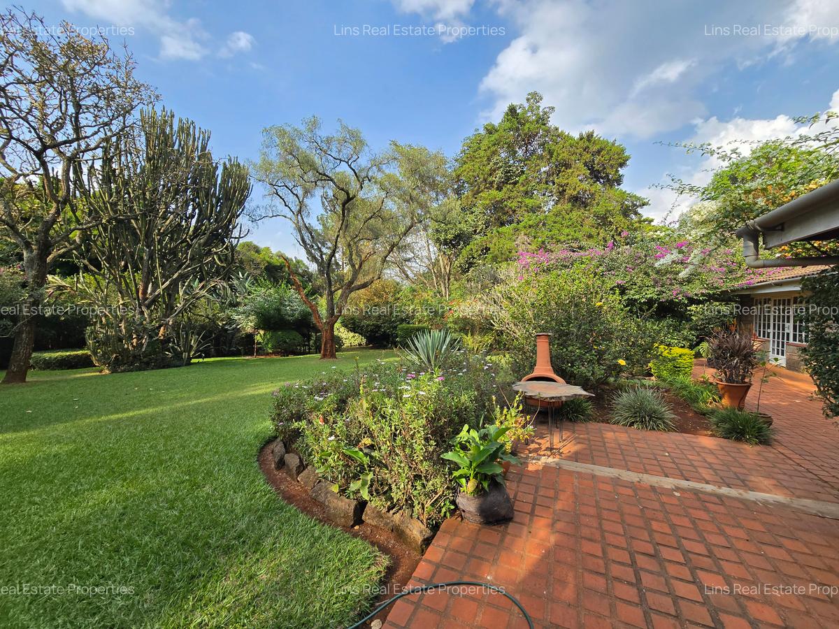 4 Bed House with En Suite in Runda - 3