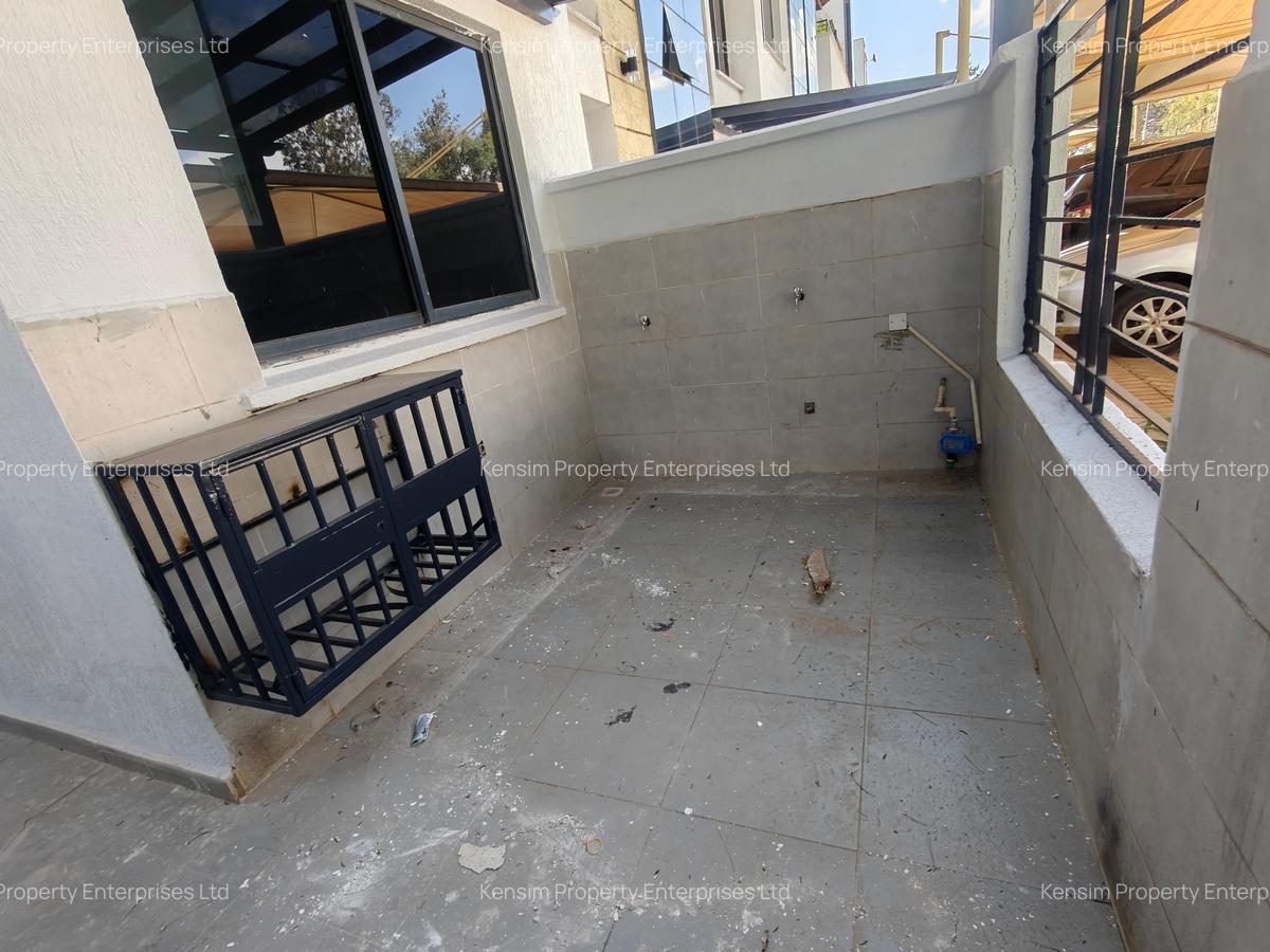 4 Bed Townhouse with En Suite in Lavington - 8