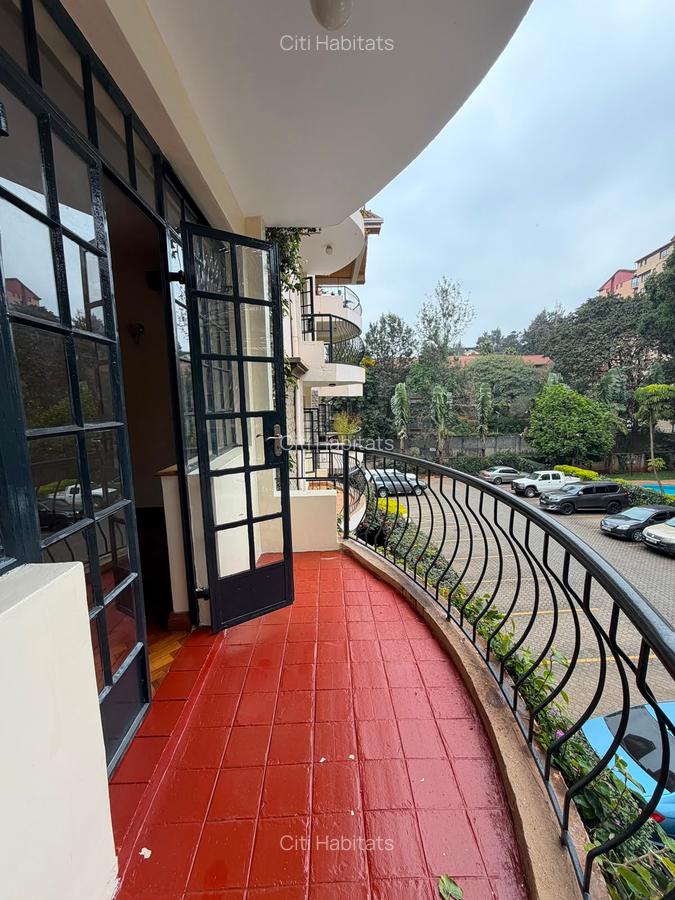 3 Bed Apartment with En Suite in Lavington - 7
