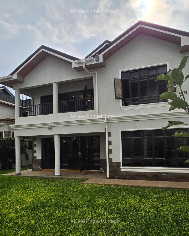 4 Bed Villa with En Suite at Runda Close - 10