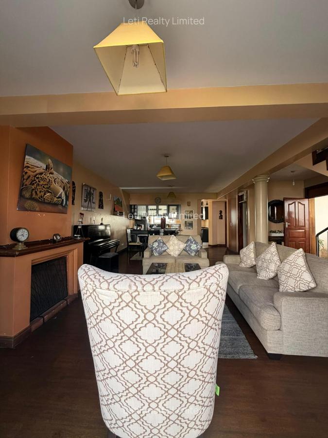 4 Bed Townhouse with En Suite in Lavington - 12