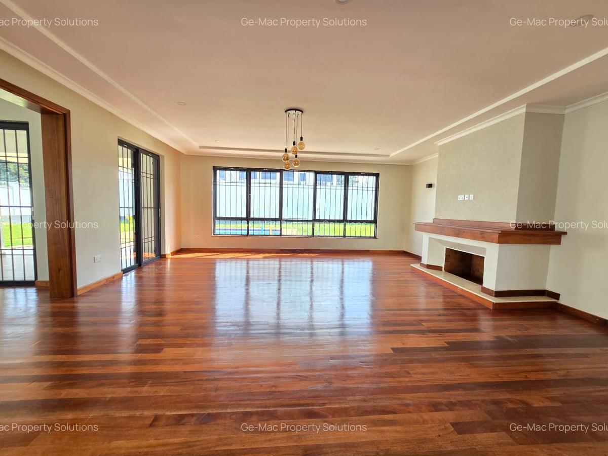 6 Bed House with En Suite in Loresho - 2