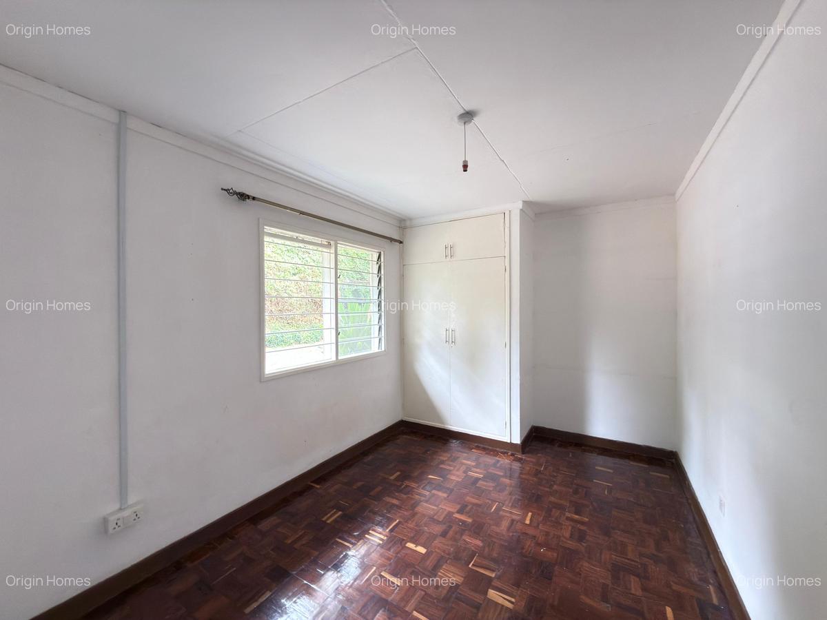 4 Bed House with En Suite at Loresho - 8