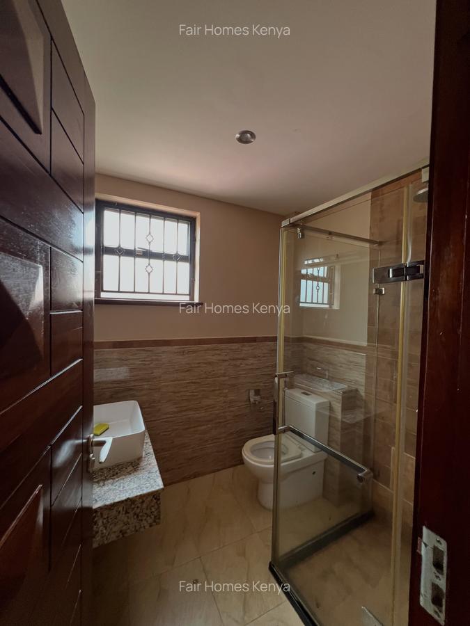 4 Bed Townhouse with En Suite at Lavington Green - 10